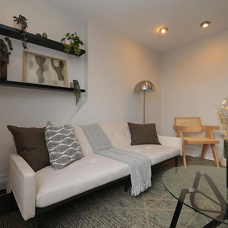לונדון 2 Bedroom Chic Apartment With Private Balcony In Notting Hill מראה חיצוני תמונה
